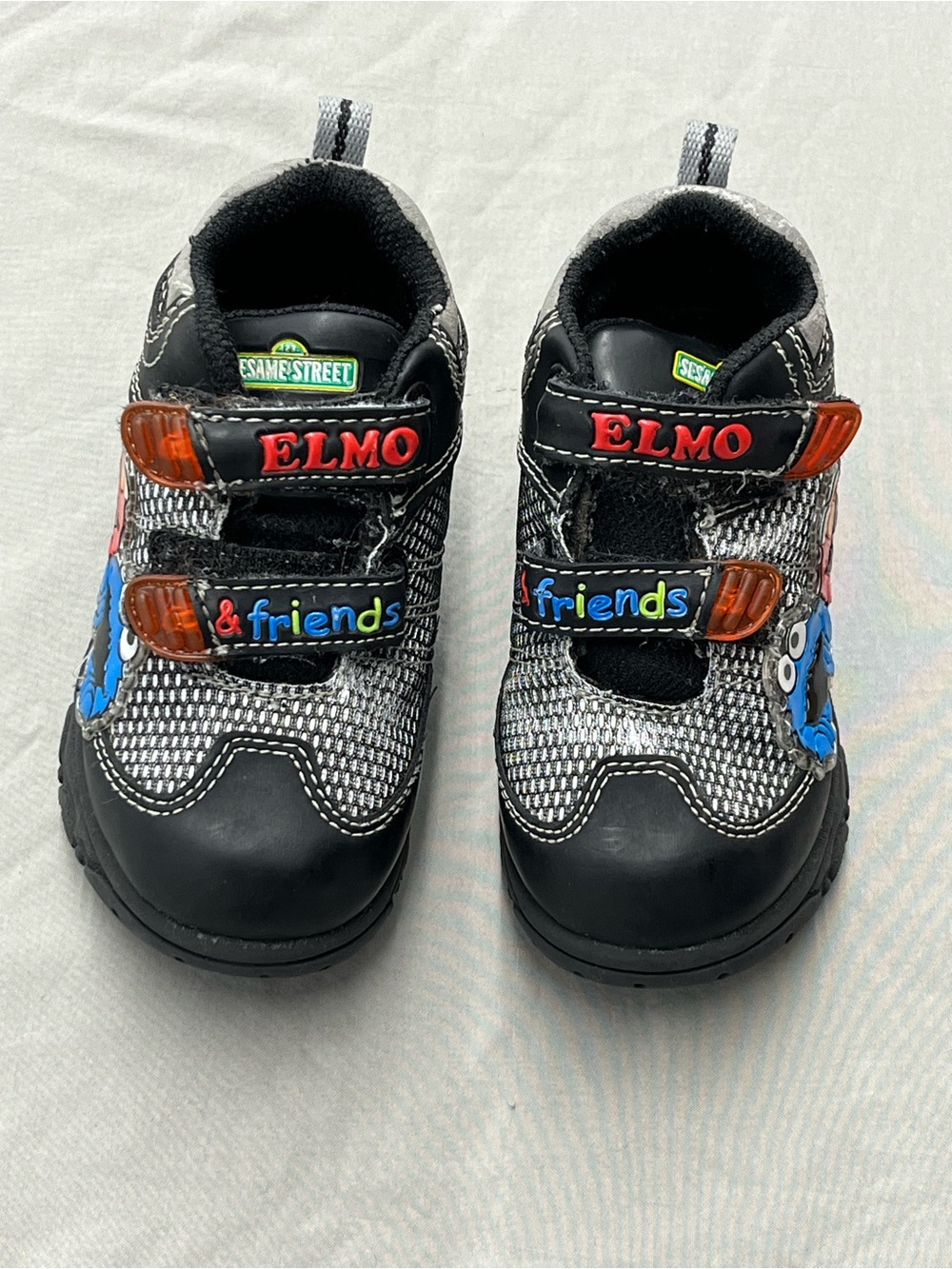 Vintage Sesame Street Black Kids Sneakers with Elmo & Friends Accents Size 5